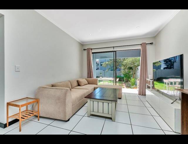 1 BEDROOM APARTMENT FOR SALE IN LONEHILL
